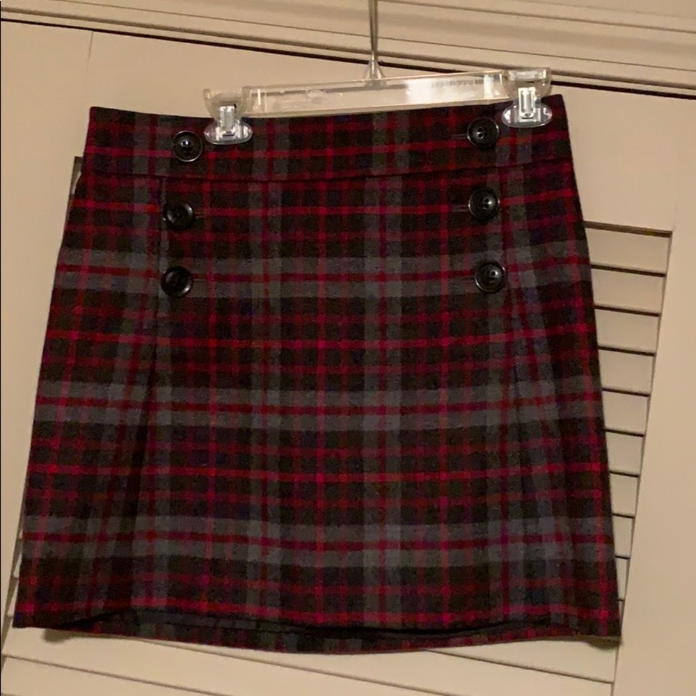 Gap TALL plaid mini skirt with buttons